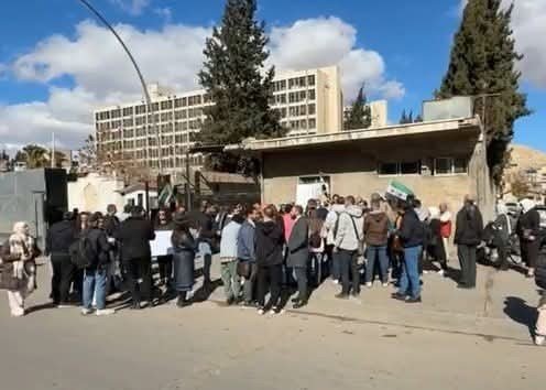 a05b68f4-3f5c-4e3b-8cfa-e26fc906e361