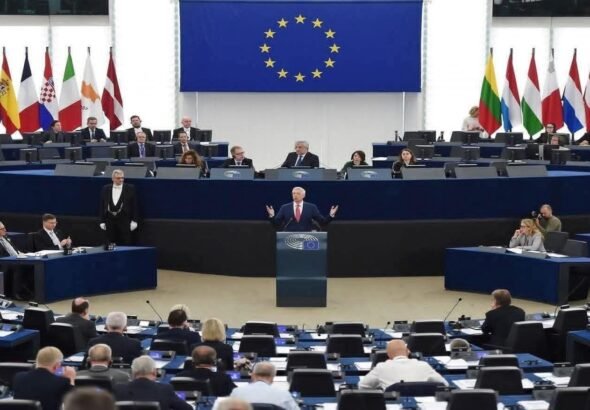 63863350-50e0-4ffa-b166-75182b5b4a74